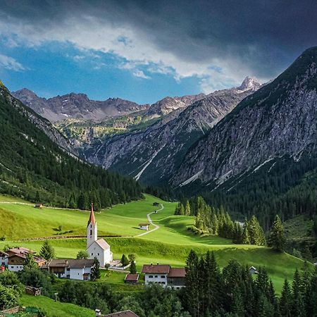 Stern Lodge Im Bergparadies Lechtal 보덴 외부 사진